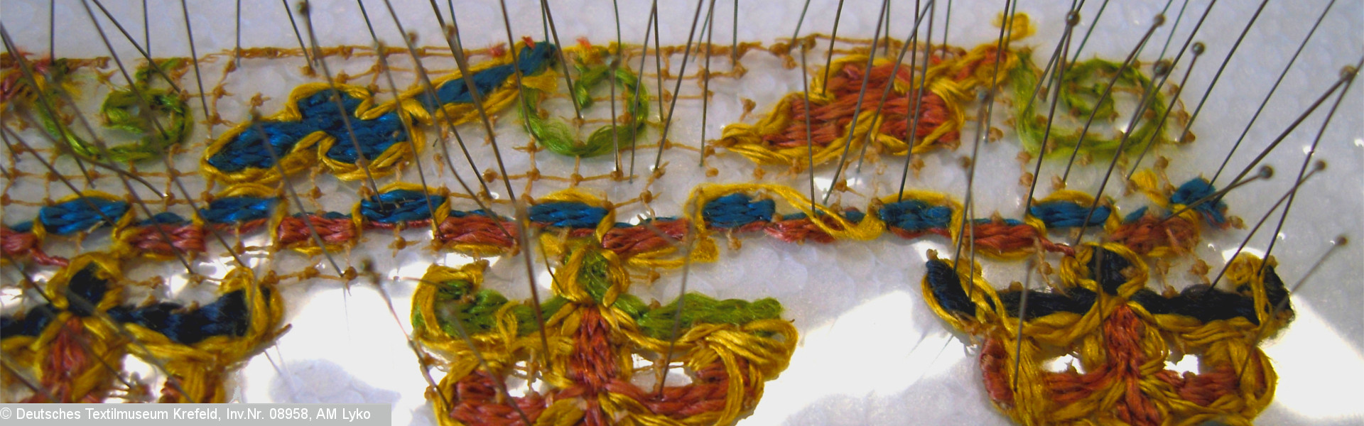 Stickerei Textilrestaurierung Lyko